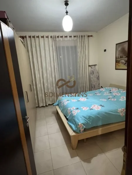 Tirane, jepet me qera apartament 1+1 Kati 4, 66 m² 650 € (selite)
