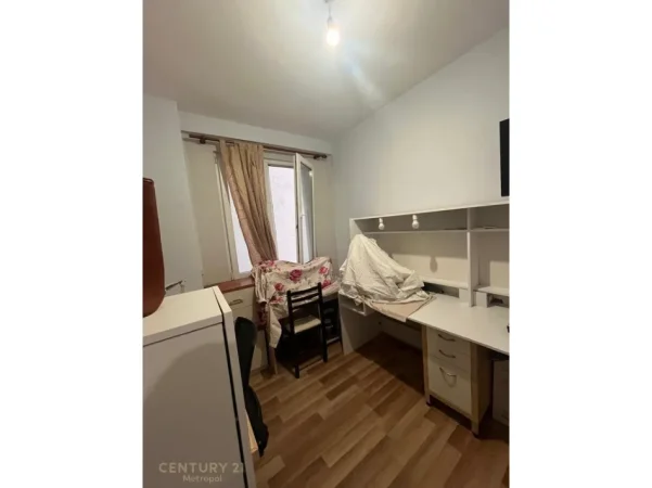 Tirane, shitet apartament 2+1 Kati 3, 106 m² 295.000 € (komuna e parisit kika 2)