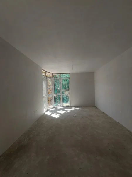 Tirane, shitet apartament 2+1 Kati 1, 106 m² 212.000 € (Liqeni i Thatë)