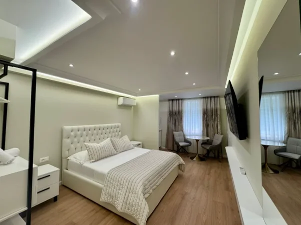 Tirane, shitet apartament 1+1 Kati 3, 50 m² 120.000 € (Xhamia Selit)