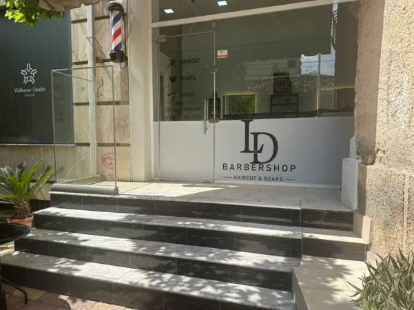 Tirane, shitet dyqan Kati 0, 24 m² 145.000 € (Rruga e Barrikadave)