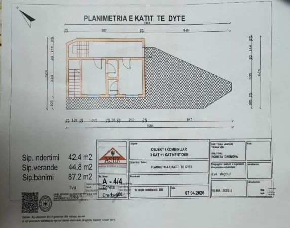 Tirane, jap me qera aktivitet biznesi Kati 2, 275 m² 2.700 € (Sheshi Shqiponja)