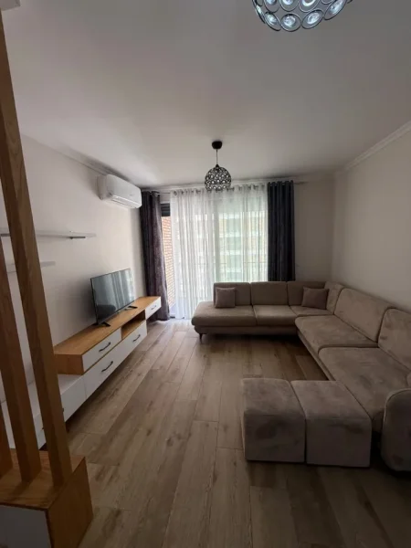 Tirane, jepet me qera apartament 2+1 Kati 4, 95 m² 830 € (Rruga Don Bosko)