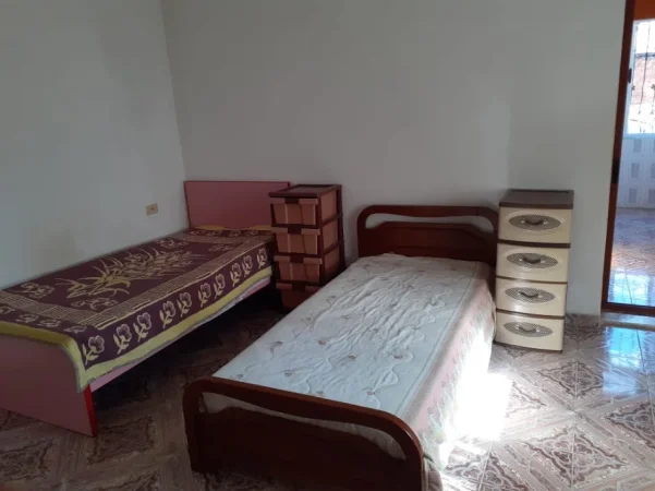 Shqiperi, jepet me qera Vile 3+1+Ballkon Kati 2, 120 m² 500 € (Rruga riza cerova)
