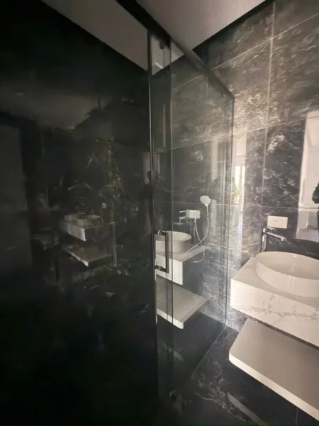 Tirane, jepet me qera apartament Vile 2 Katshe , 4.500 € 