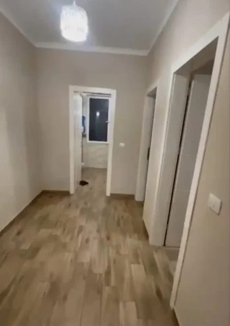 Tirane, jepet me qera apartament 2+1 Kati 6, 100 m² 400 € (Kamëz)