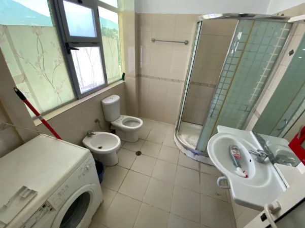 Tirane, jepet me qera apartament 2+1 Kati 9, 100 m² 450 € 