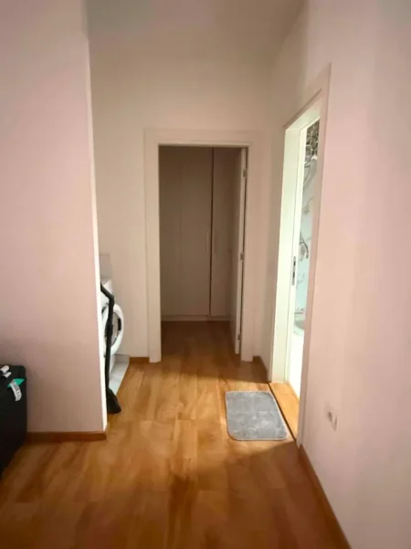 Tirane, jepet me qera 1+1 , 