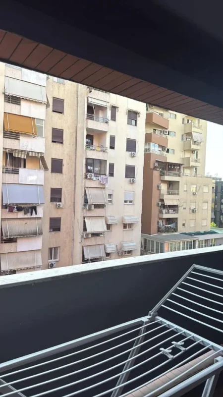 Tirane, jepet me qera 1+1 , 