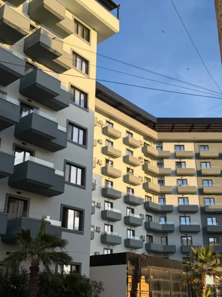 Durres, shitet apartament 1+1+Ballkon Kati 2, 83 m² 150.000 € (Qerret)