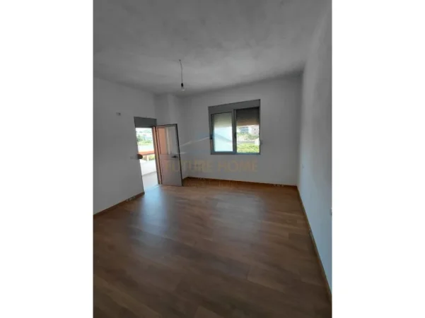 Golem, shitet apartament 2+1+Ballkon Kati 2, 66 m² 93.000 € 