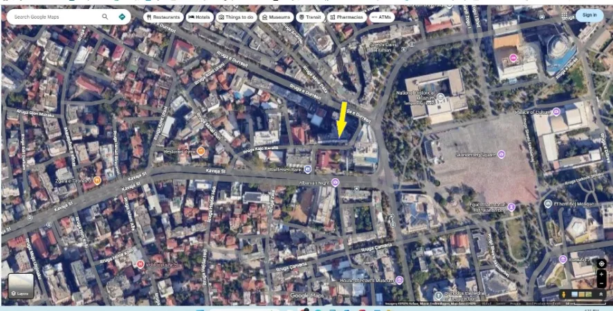 Tirane,Me Qera Ambjent-Apart,ideale klinik dentar, estetik, call-cent kat 3,sip.160m²,Qera 120'000Leke/muaj, rr.Kajo Karafili, Ibrahim Tukiqi Tirane