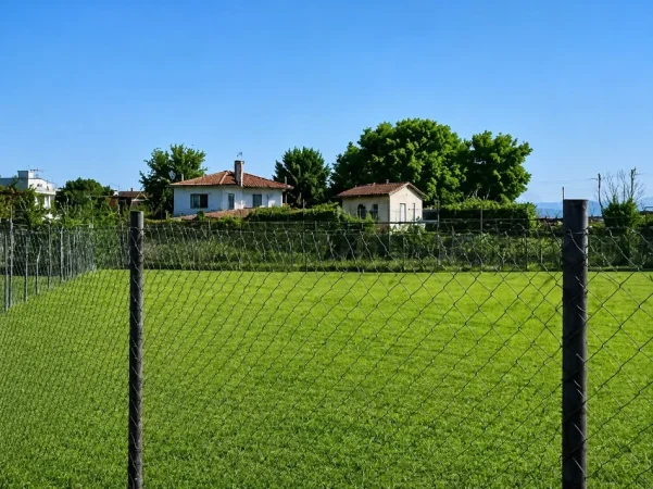 Tirane, shitet toke , 6.380 m² 600.000 € 