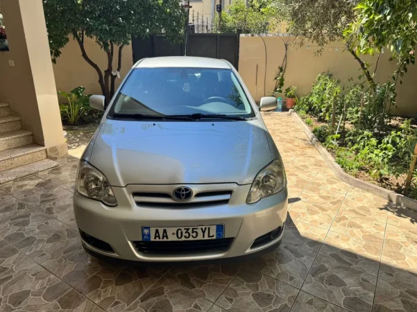Tirane, shes makine Toyota Corolla Nafte, gri metalizato manuale Kondicioner 199.000 km 1 €