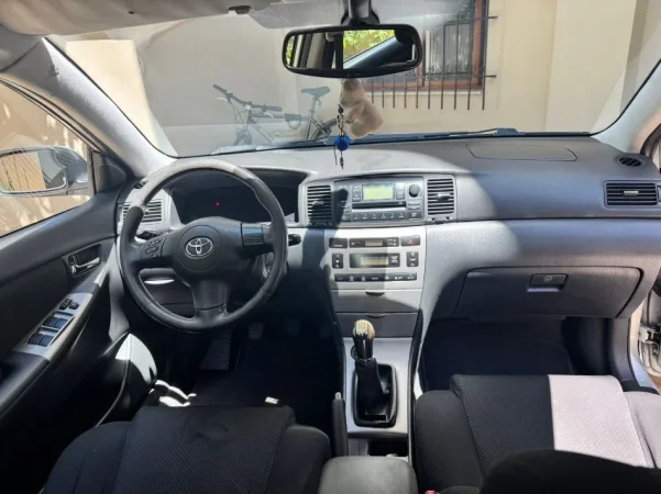 Tirane, shes makine Toyota Corolla Nafte, gri metalizato manuale Kondicioner 199.000 km 1 €