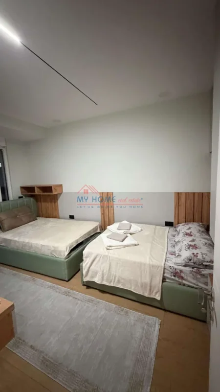 Tirane, jepet me qera apartament 1+1+Ballkon Kati 1, 80 m² 650 € (Rruga e Dibres)