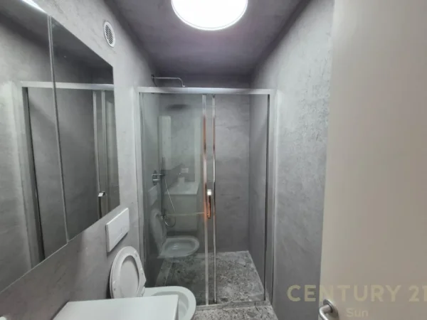 Tirane, shitet apartament 2+1 Kati 4, 65 m² 210.000 € (Blloku SUN142899)
