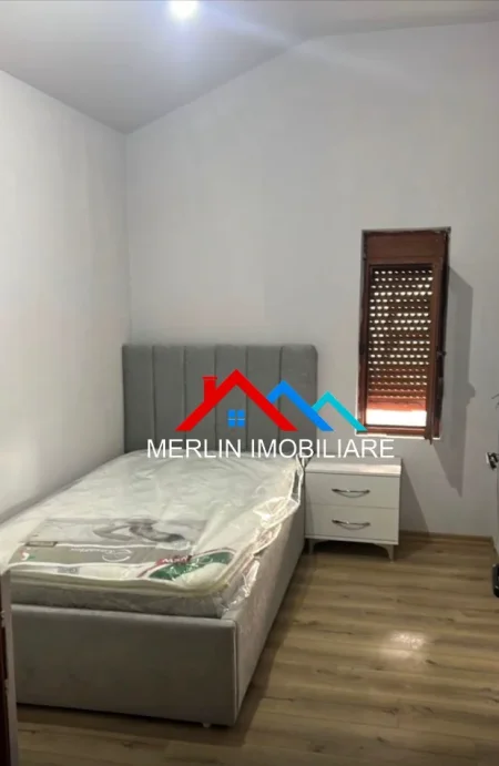 Tirane, jepet me qera apartament 2+1+Ballkon Kati 3, 70 m² 365 € (RRUGA BESIM CERRA,PASKUQAN)