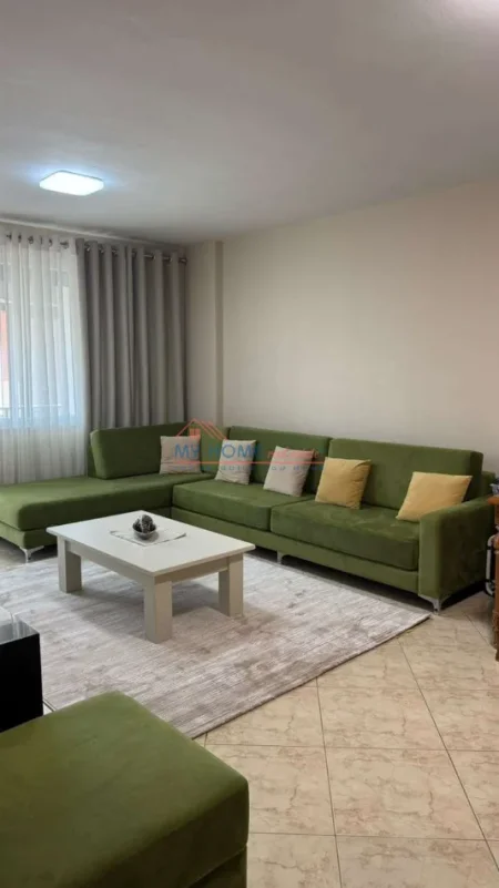 Tirane, jepet me qera apartament 2+1+Ballkon Kati 9, 95 m² 850 € (Rruga Frederik Shiroka)