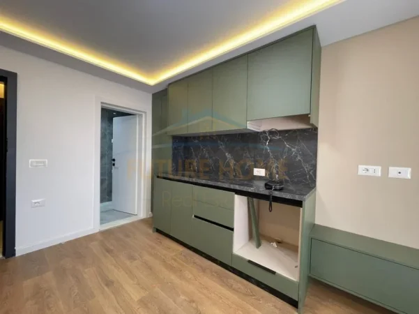 Tirane, Shiten 3 Apartamente 1+1,  Kati 5, 123 m² 327.000 € (21 Dhjetori (Mozaiku))