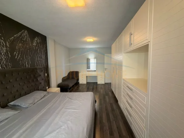 Durres Plazh, shitet apartament 2+1 Kati 6, 114 m² 390.000 € (Plazh Iliria Durres)