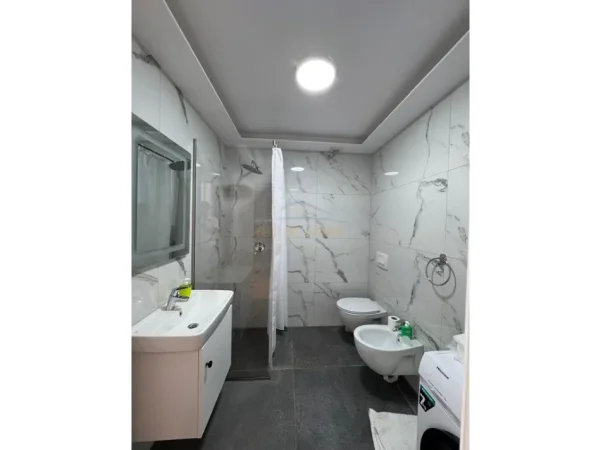 Tirane, shitet apartament 1+1 Kati 9, 63 m² 175.000 € (Don Bosko, Fiore di Bosco)