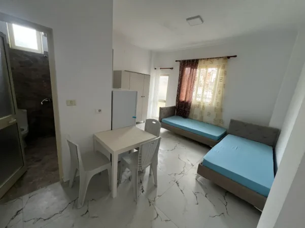 Tirane, jepet me qera , 35 m² 300 € (Don Bosko - Viva Market)