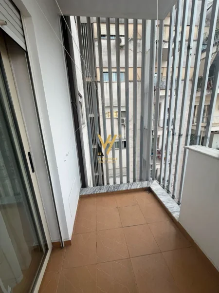 Tirane, shitet apartament 2+1+Ballkon Kati 5, 105 m² (DON BOSKO)