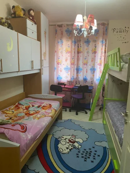 Tirane, shitet apartament 2+1 Kati 3, 116 m² 180.000 € (YZBERISHT)