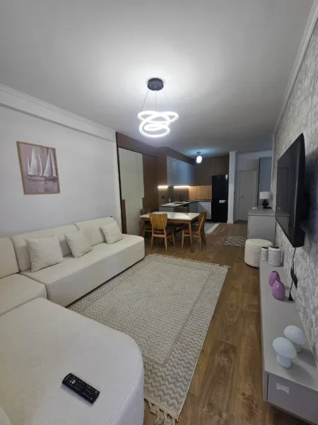 Tirane, shitet apartament 1+1+Ballkon Kati 5, 67 m² 121.000 € 