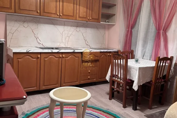 Tirane, jepet me qera apartament 1+1+Ballkon Kati 2, 55 m² 400 € (Myslym Shyri)