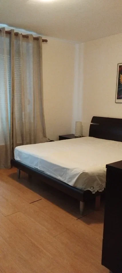 Tirane, shitet apartament 2+1+Ballkon Kati 7, 104 m² 355.000 € (Rruga e Kosovarëve)