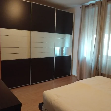 Tirane, shitet apartament 2+1+Ballkon Kati 7, 104 m² 355.000 € (Rruga e Kosovarëve)