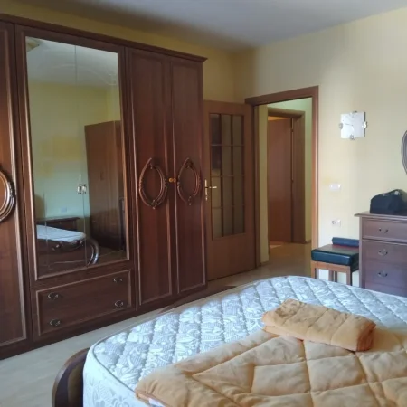 Tirane, shitet apartament 2+1+Ballkon Kati 7, 104 m² 355.000 € (Rruga e Kosovarëve)