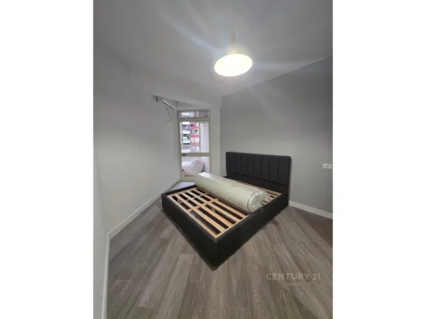 Tirane, jepet me qera apartament 1+1 , 77 m² 450 € (Astir SPEED142919)