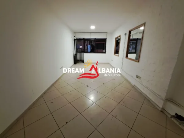 Tirane, shes ambjent biznesi Kati 2, 86 m² 250.000 € (Myslym shyri)
