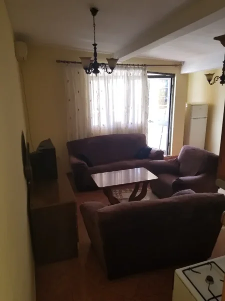 Tirane, jepet me qera apartament 1+1+Aneks+Ballkon Kati 6, 70 m² 330 € (qyteti studenti)