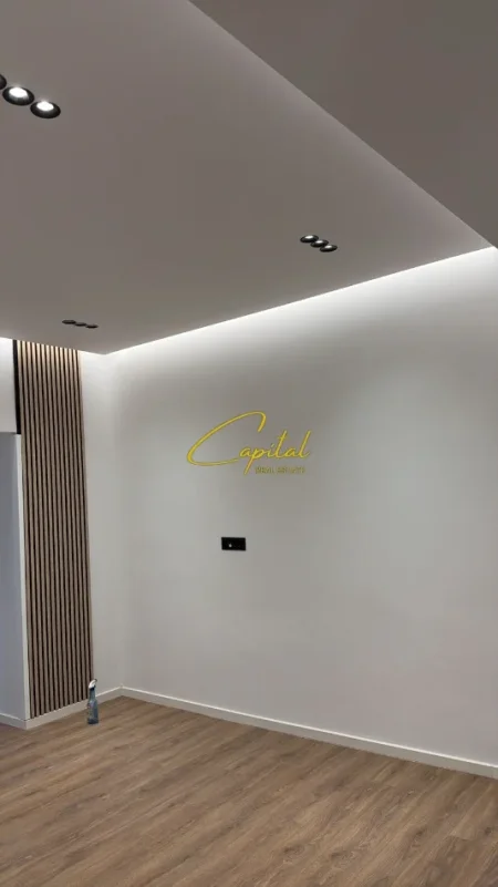 Tirane, jepet me qera zyre Kati 1, 70 m² 550 € (VASIL SHANTO)
