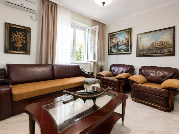 Tirane, shitet apartament 2+1 , 87 m² 145.000 €