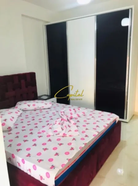 Tirane, jepet me qera apartament 2+1 Kati 2, 105 m² 700 € (SELVIA)