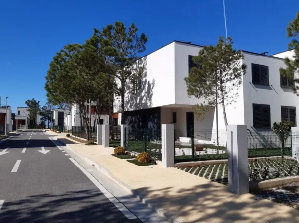 Gjiri Lalezit | Hamallaj, shitet apartament 1+1 , 65 m² 149.000 € 
