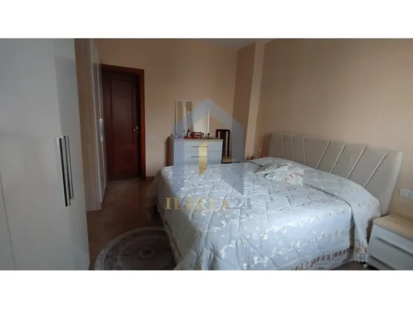 Tirane, shitet apartament 2+1+Ballkon Kati 7, 100 m² 235.000 € (Apartament 2+1 për shitje tek Rruga e Kavajes)