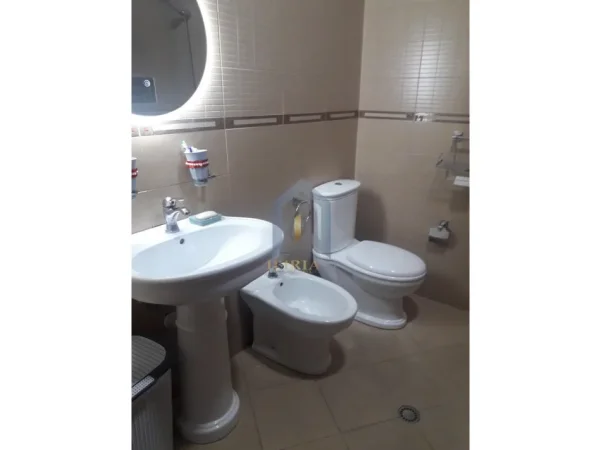 Tirane, shitet apartament 2+1+Ballkon Kati 7, 100 m² 235.000 € (Apartament 2+1 për shitje tek Rruga e Kavajes)