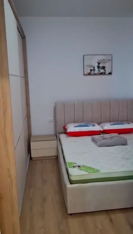 Tirane, jepet me qera apartament 2+1 Kati 6, 90 m² 750 € (kompleksi aura)
