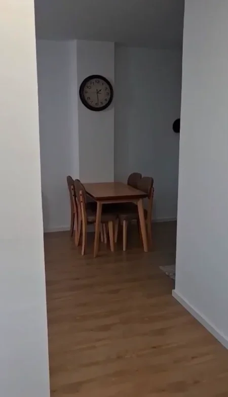 Tirane, jepet me qera apartament 2+1 Kati 6, 90 m² 750 € (kompleksi aura)