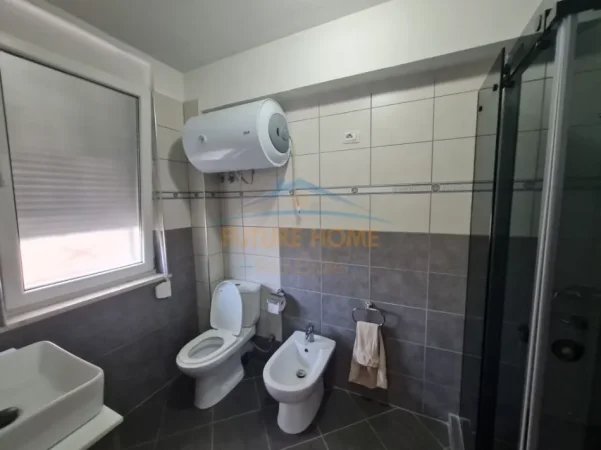 Tirane, jepet me qera apartament 2+1+2 Kati 2, 127 m² 800 € (KOPSHTI BOTANIK)