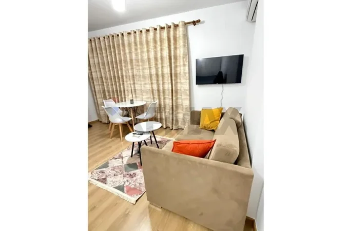 Tirane, jepet me qera apartament Kati 6, 40 m² 370 € (Qsut)