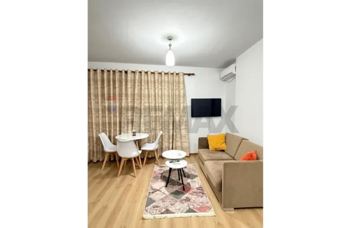 Tirane, jepet me qera apartament Kati 6, 40 m² 370 € (Qsut)