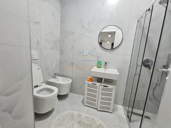 Tirane, jepet me qera apartament 1+1 Kati 3, 41 m² 400 € (FRESK , Residenca OXA)