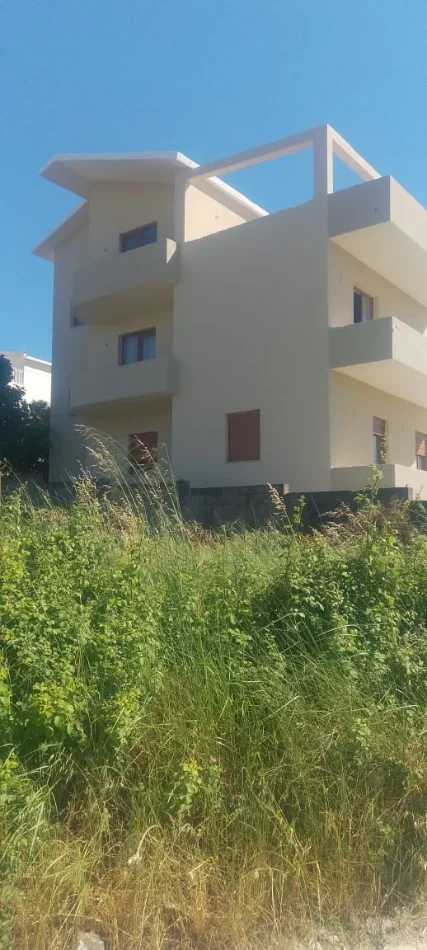 Durres, shitet Vile Vile 3 Katshe Kati 0, 580 m² 609.000 € (Shkallnure)